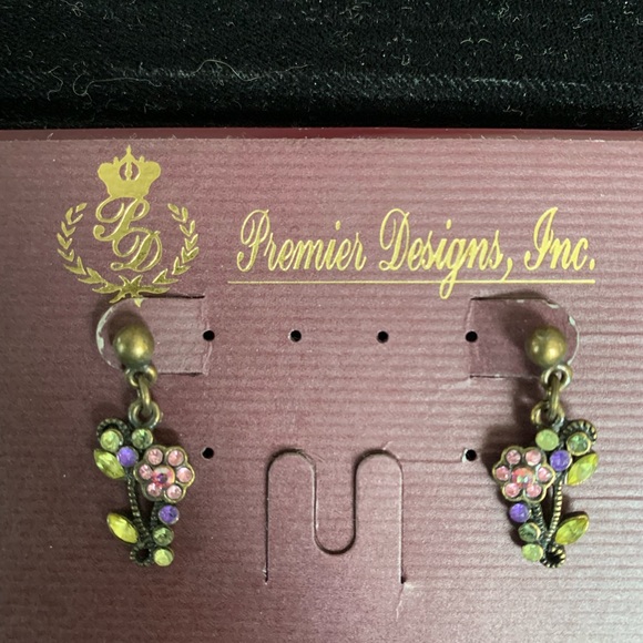 Katy Premier Designs bracelet and earrings - Picture 2 of 5